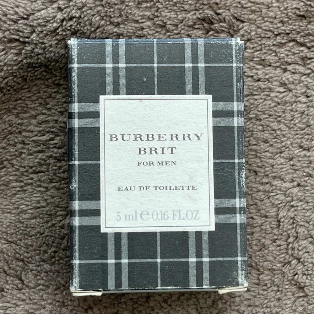 Burberry Brit for Men Eau de Toillet 5ml (Sample Size) - Picture 2 of 4